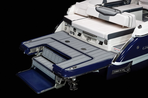 Chaparral 30 SURF