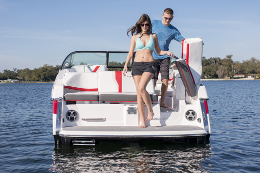 Regal 22 FASDECK