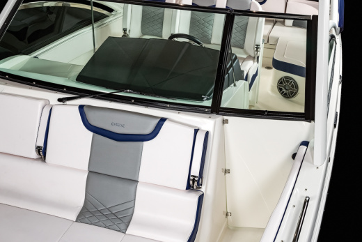 Chaparral 300 OSX