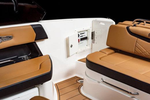 Chaparral 28 SURF