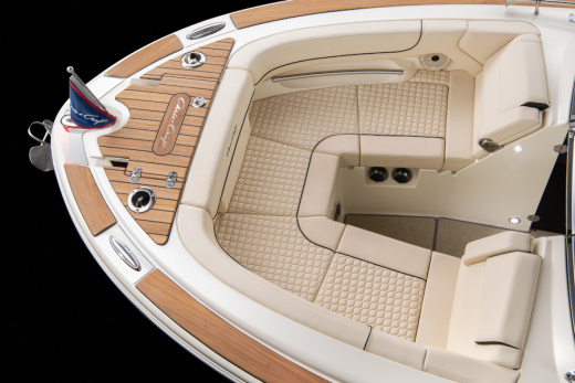 Chris-Craft Launch 25 GT