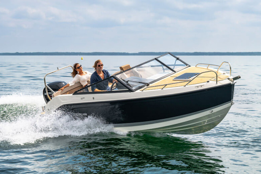 QUICKSILVER ACTIV 605 CRUISER