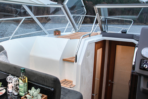 Моторная яхта Marex 360 Cabriolet Cruiser