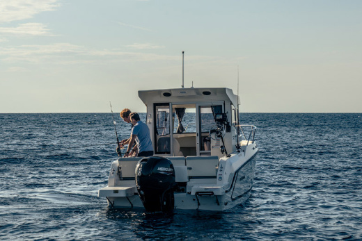 QUICKSILVER 625 PILOTHOUSE