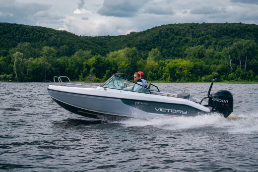 Victory 570 Open