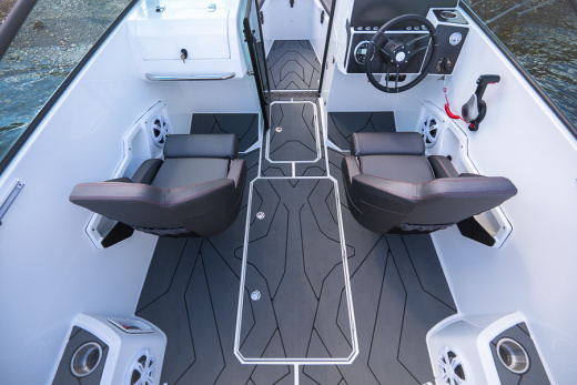 Victory 570 Open