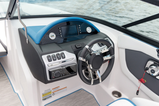 Regal 22 FASDECK