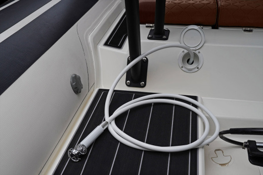 Лодка BRIG Navigator 24