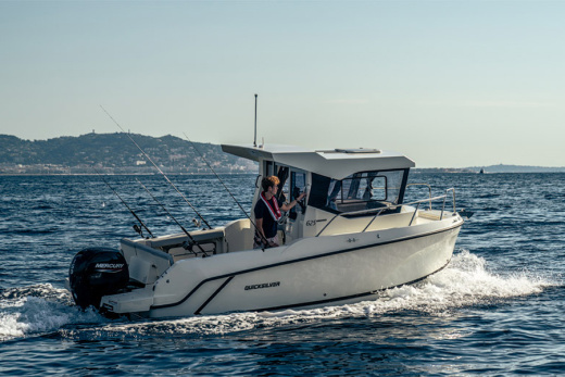 QUICKSILVER 625 PILOTHOUSE