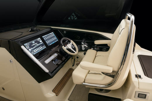 Chris-Craft Calypso 35