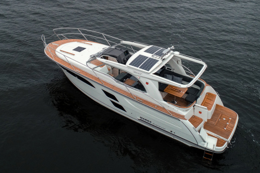 Моторная яхта Marex 360 Cabriolet Cruiser