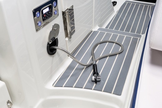 Chaparral 300 OSX