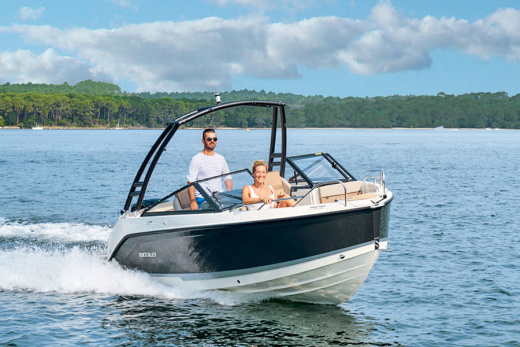 QUICKSILVER ACTIV 605 BOWRIDER