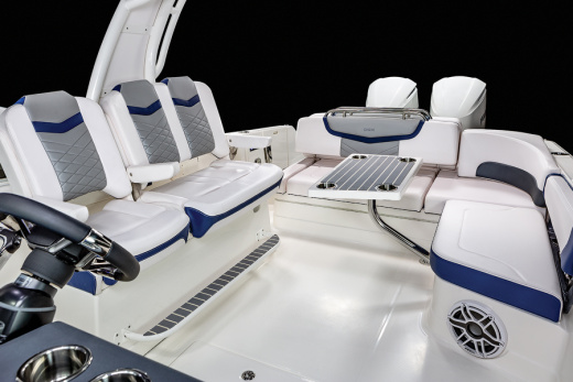 Chaparral 300 OSX