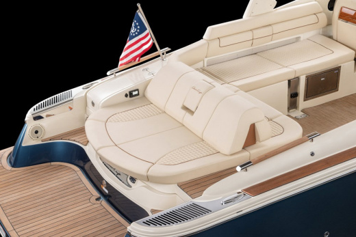 Chris-Craft Launch 31 GT