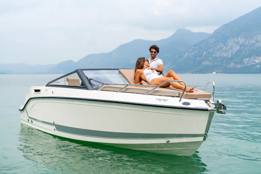 QUICKSILVER ACTIV 675 CRUISER