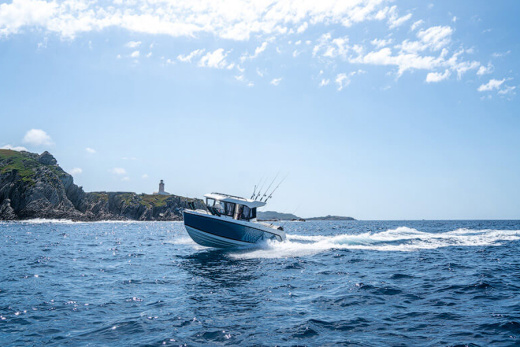 QUICKSILVER 705 PILOTHOUSE