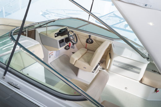 Regal 26 FASDECK