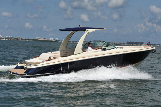 Chris-Craft Launch 28 GT