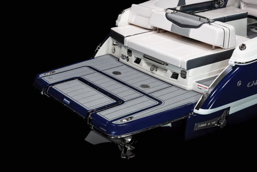 Chaparral 30 SURF