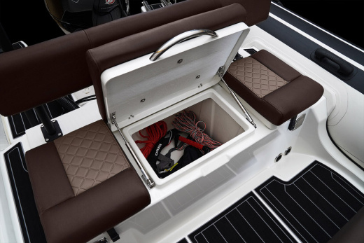 Лодка BRIG Navigator 24